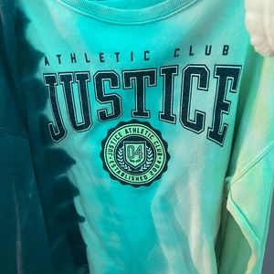 Dark blue light blue and green longsleeved sweatshirt